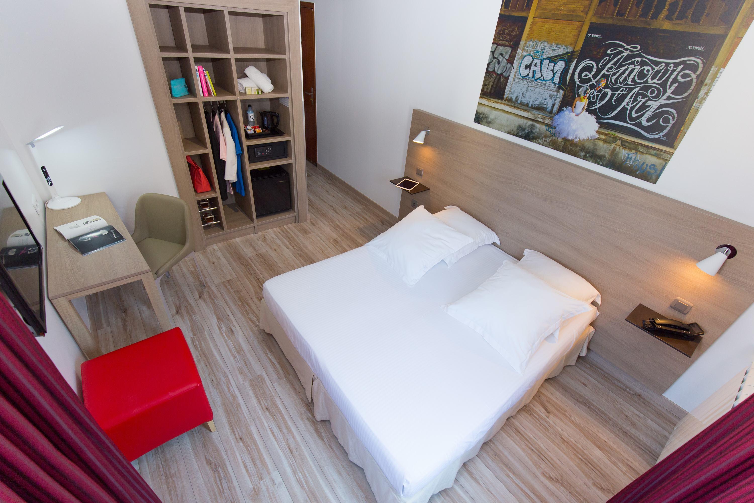 Grand Hotel Dauphine Toulon, Boutique Hotel & Suites Exteriör bild